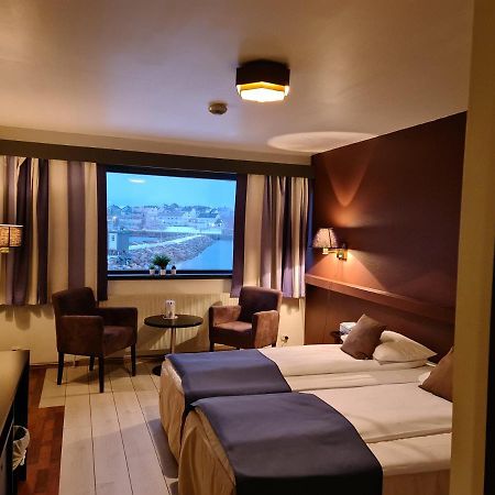 Vardo Hotel Extérieur photo