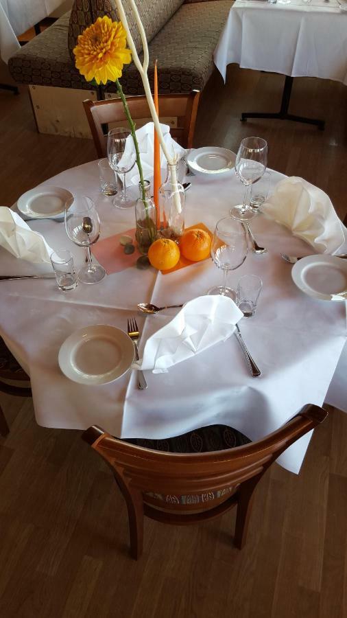 Vardo Hotel Extérieur photo